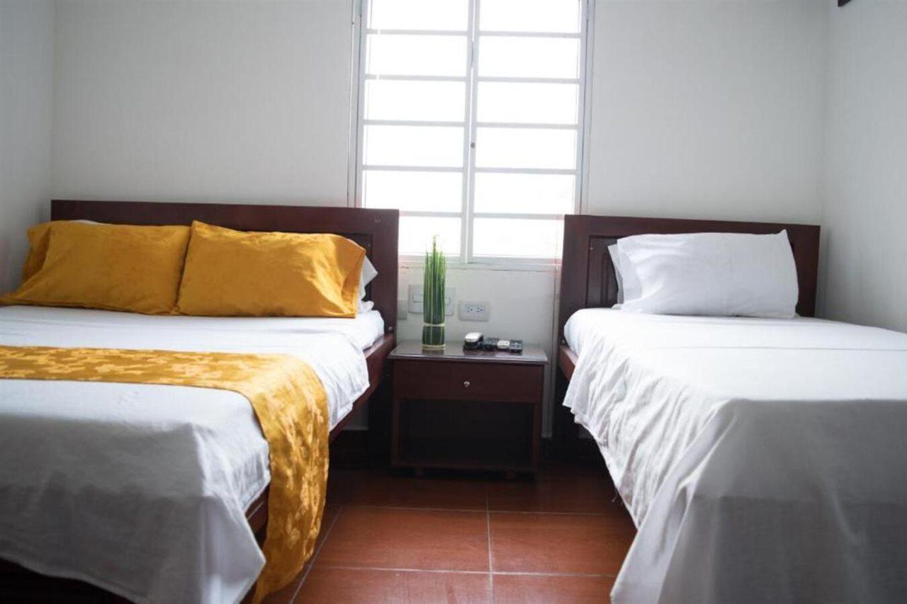 Hotel Avenida 3 Real En El Norte De Cali Exteriör bild